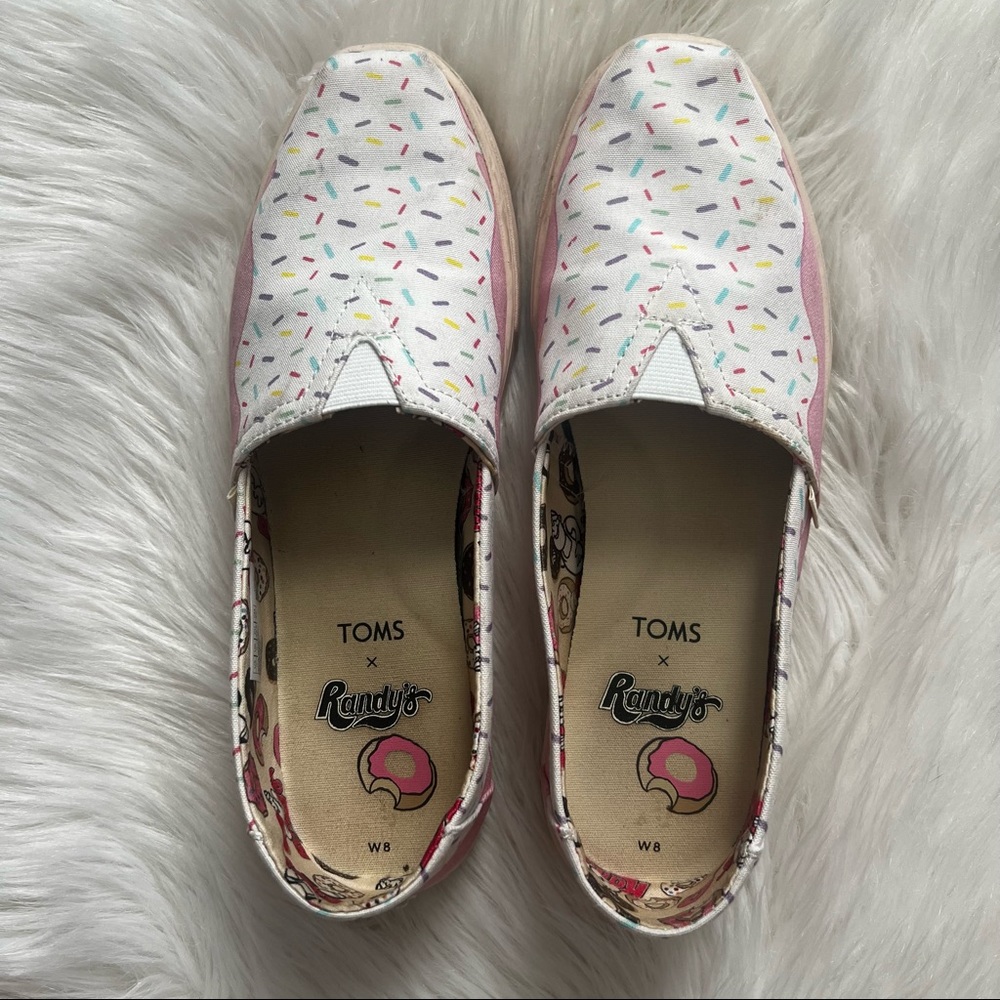 Donut Toms